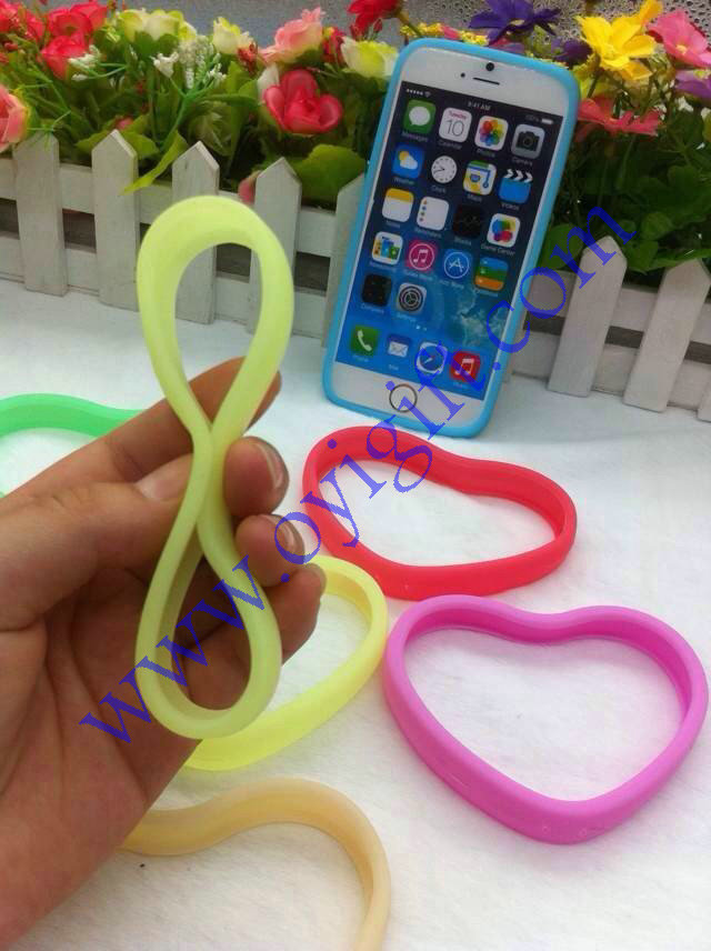Universal Simple Protective Silicone Bracelet Ring Phone Cover Bumper Case